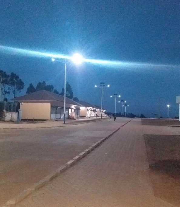 绥江县非洲科特迪瓦太阳能路灯工程